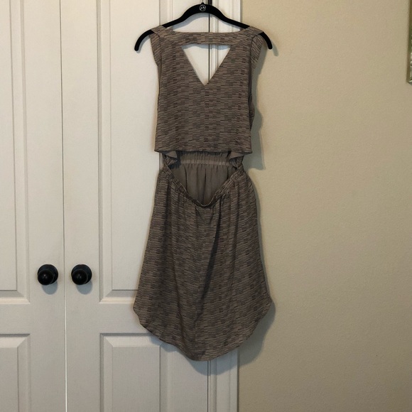 BCBGENERATION Open Back Sundress - Picture 5 of 7